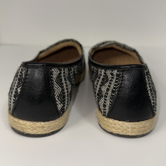 b.o.c women’s black and white printed slip ons size 6.5 - Picture 5 of 8